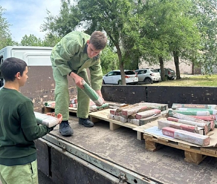 АСС передал сварочные электроды образовательным учреждениям Волгодонска